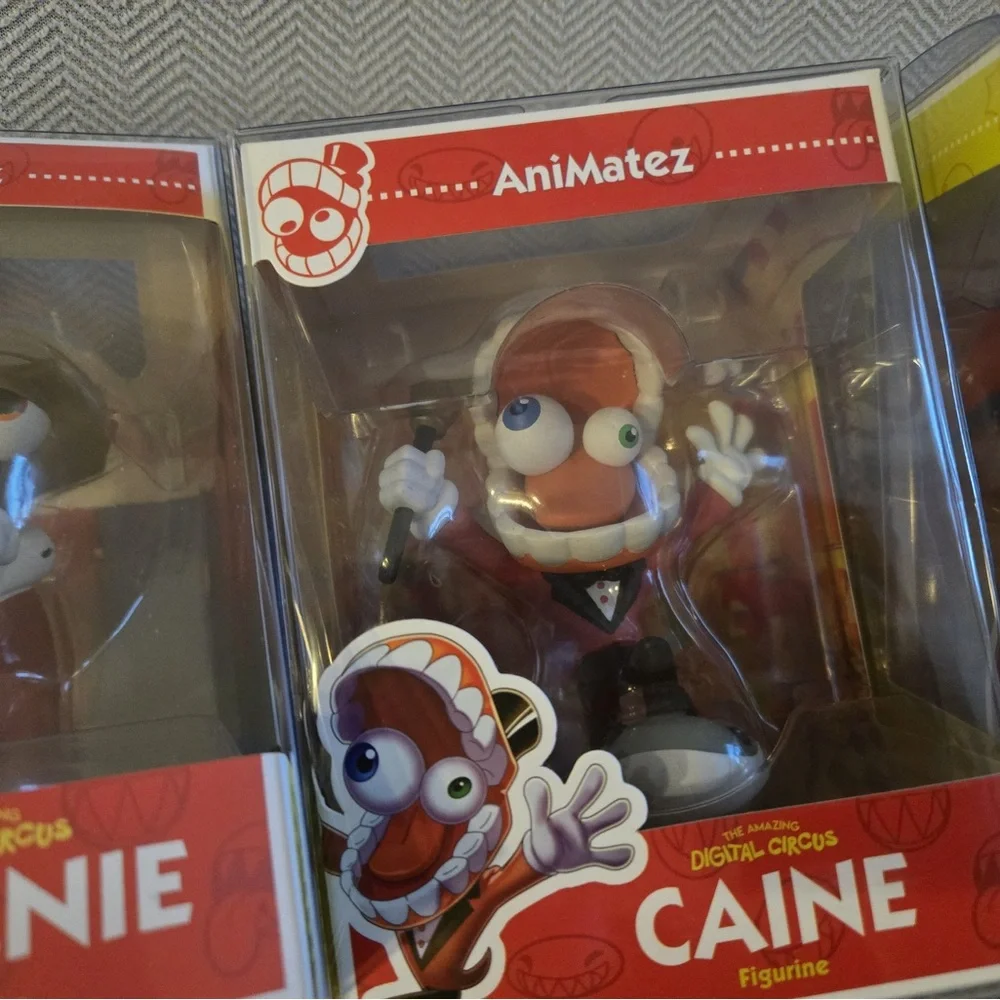 NIB New The Amazing Digital Circus Figure Lot Pomni Caine & Queenie Collectibles - Picture 4 of 9